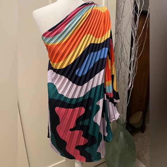 Anthropologie Dresses & Skirts - Preowned Anthropologie Hutch one shoulder dress size small